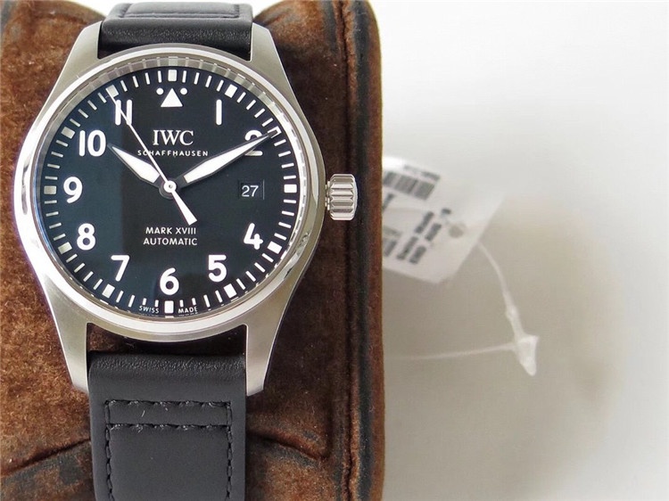V7出品万国飞行员马克十八系列手表