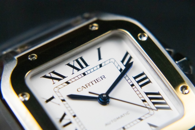 Cartier卡地亚Santos山度士系列复刻手表细节