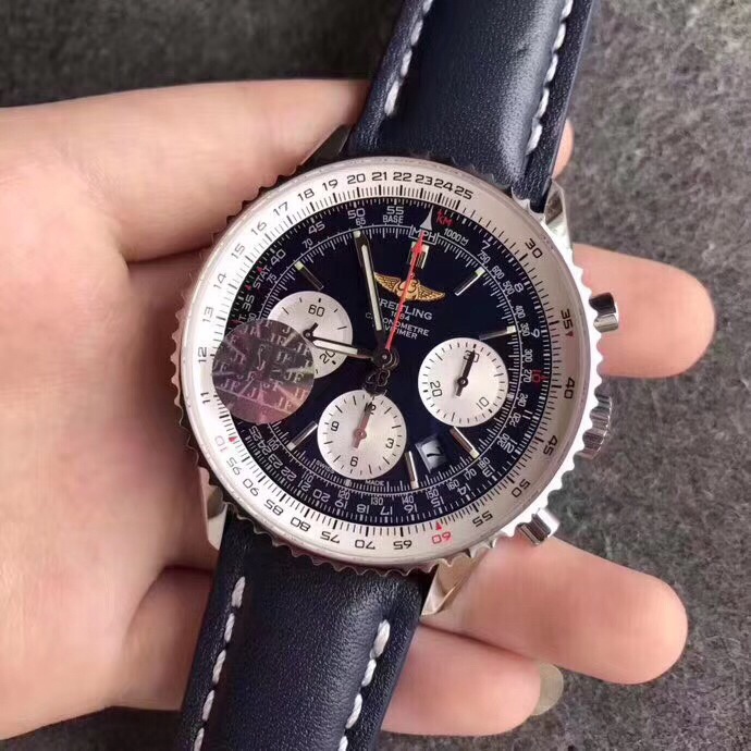 百年灵Navitimer 01 航空计时 01系列复刻手表表盘