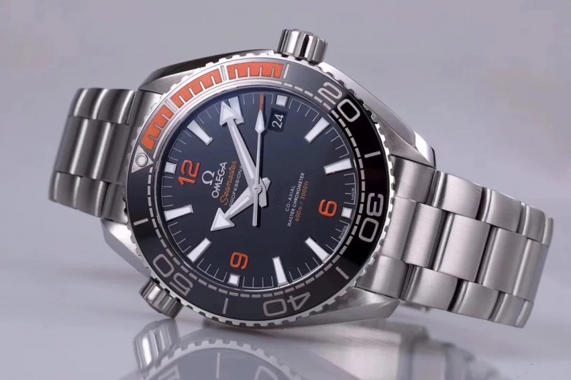 VS欧米茄海马600四分之一橙复刻腕表不锈钢潜水表