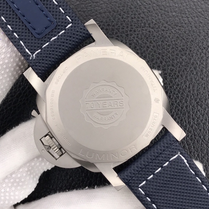 沛纳海44MM 超级夜光PAM1117复刻庐米诺系列腕表底盖